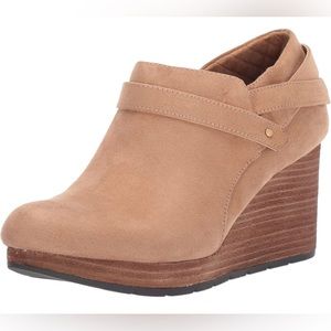 Dr. Scholl’s Suede Ankle Bootie